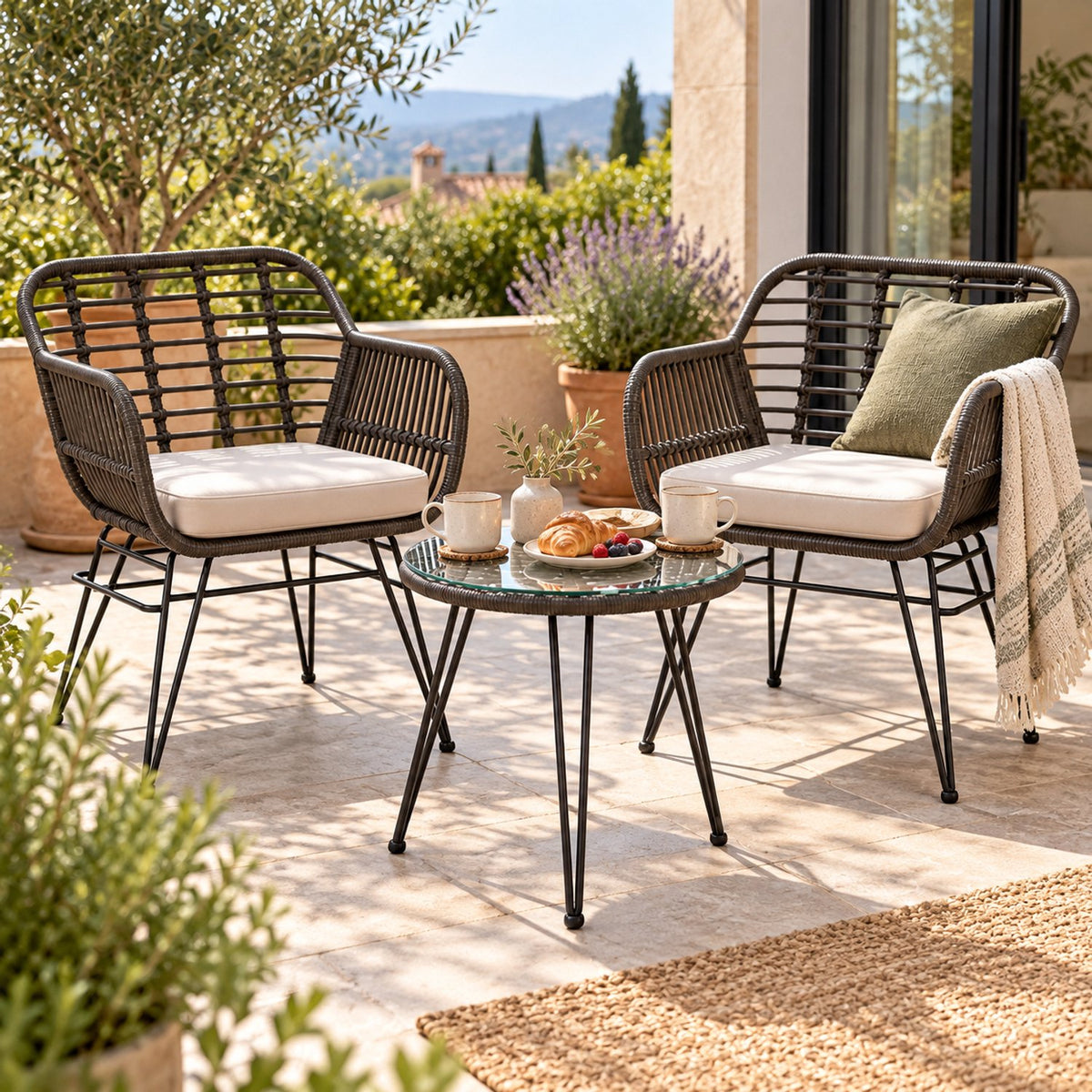 Bistroset 3 delig – 2 Rotan Tuinstoelen met Zitkussens & Tafel met Glazen Blad – Weerbestendige Balkonset – Grijs