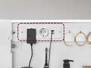 Badkamer Spiegelkast met LED Verlichting en Stopcontact