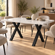 Rechthoekige Eettafel 140 x 80 x 76 cm – Marmerlook MDF Tafelblad – Zwarte Metalen X-Poten – Wit/Zwart