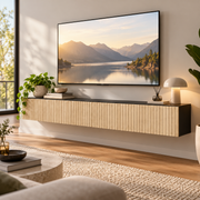 Zwevend TV-Meubel 140 cm – Wandkast met 2 Klepdeuren – Geribbelde Houtlook – Kabeldoorvoer – Naturel & Zwart